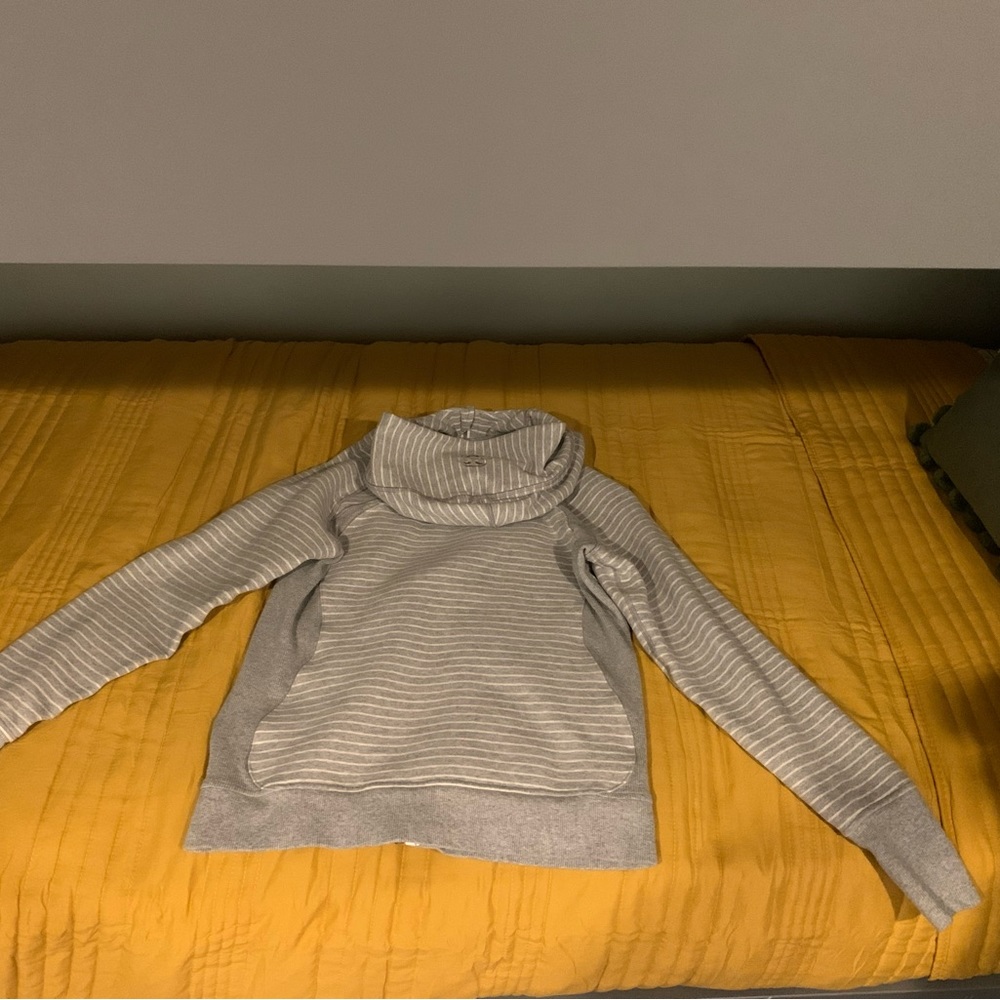 Lululemon hooded sweatshirt, size 8